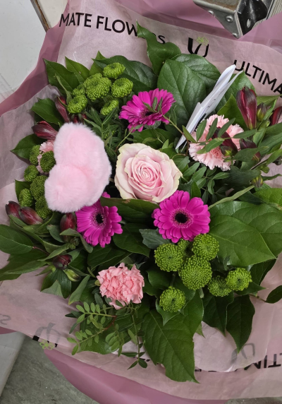 Berry Crush - A playful bouquet combining vibrant pinks, softer rose tones and punchy greens for a fun and colourful finish.